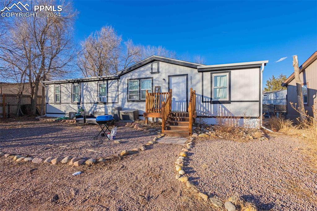 Claiborne Rd, Colorado Springs, CO 80906