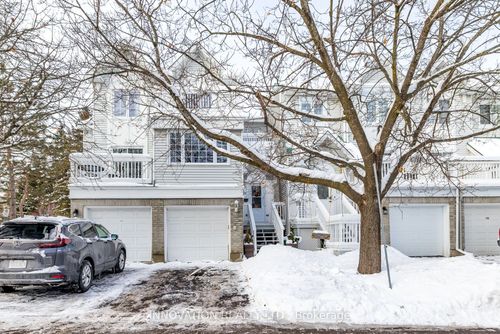 {{alt}} | Card Image