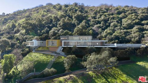 12340 Viewcrest Rd, Studio City, CA, 91604-3653 | Card Image