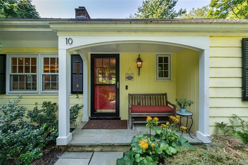 10 Mark Mead Rd, Cross River, NY, 10518-1100 | Card Image