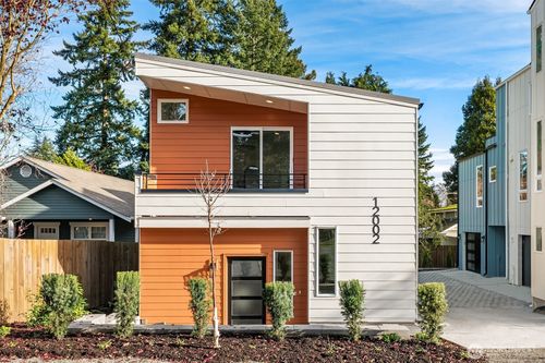 3-12002 20th Ave Ne, Seattle, WA, 98125-5130 | Card Image