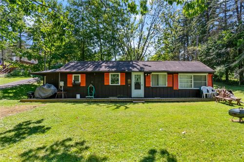 7674 Cardinal Rd, Wolcott, NY, 14590-9410 | Card Image
