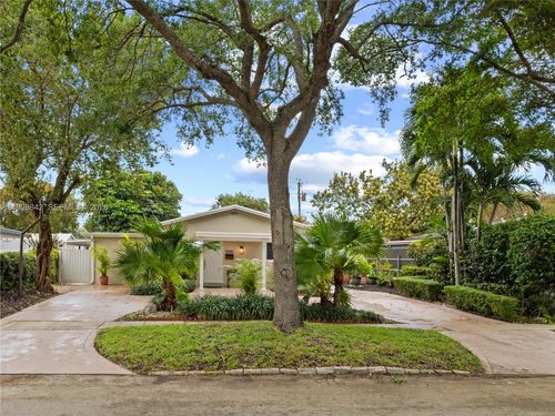 6665 Nw 39th St, Virginia Gardens, FL, 33166-6931 | Card Image