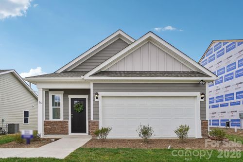 127 Cross View Dr, Waynesville, NC, 28786-8765 | Card Image