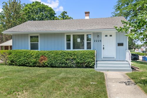 2226 Marshall Pkwy, Waukegan, IL, 60085-7153 | Card Image