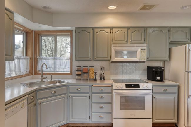 3023 S Winthrop Ln, Condo with 2 bedrooms, 3 bathrooms and null parking in Spokane WA | Image 17
