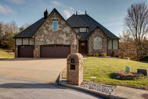 1639 E Oak Creek St, Springfield, MO, 65804 | Card Image