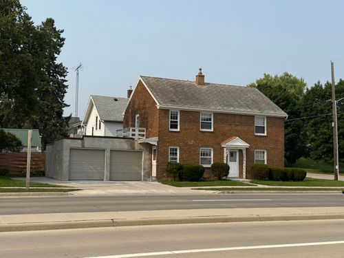 1102 Waldo Blvd, Manitowoc, WI, 54220-3218 | Card Image