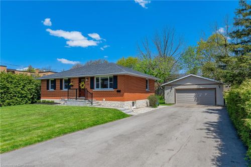 123 Bagot St, Guelph, ON, N1H5T7 | Card Image