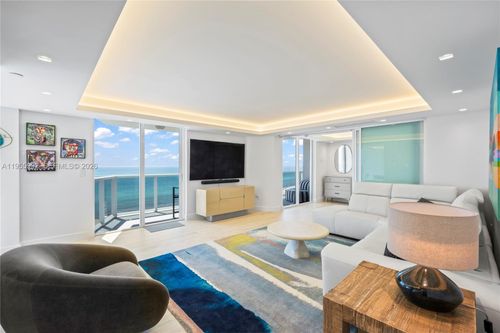 apt-1402-2401 Collins Ave, Miami Beach, FL, 33140-4799 | Card Image