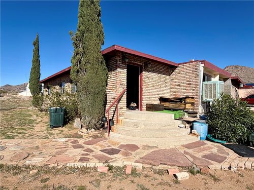 4360 N Smoketree Rd, Golden Valley, AZ, 86413-9656 | Card Image