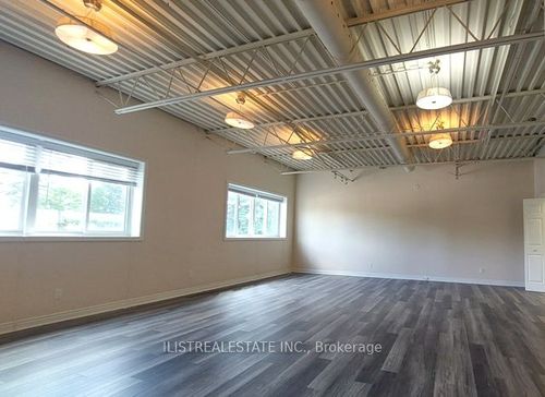 2-458 Service Rd, Stouffville, ON, L4A2S9 | Card Image