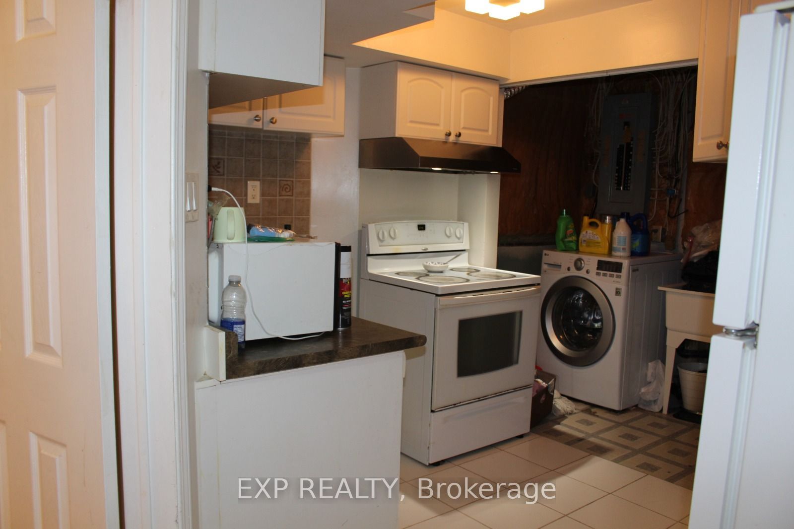 Residential Lease in Toronto E06 5