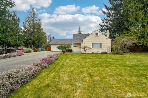 2406 100th St Se, Everett, WA, 98208-2905 | Card Image