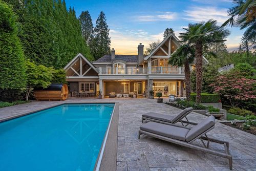2960 Palmerston Ave, West Vancouver, BC, V7V2X3 | Card Image