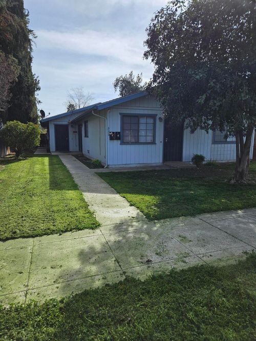 333 N Quince Ave, Exeter, CA, 93221-1350 | Card Image