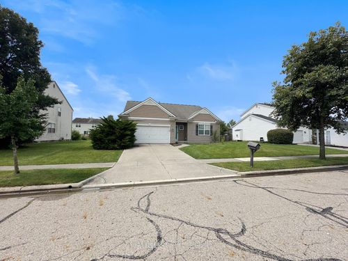 5743 Cedar Lawn Dr, Groveport, OH, 43125-9629 | Card Image