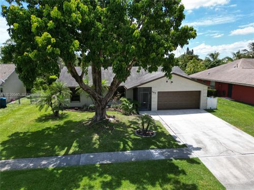 107 Starling Ave, Royal Palm Beach, FL, 33411-1714 | Card Image