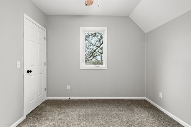 The second bedroom on the upper level. | Image 22