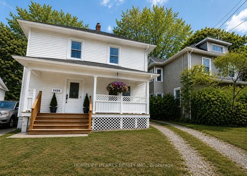 5404 Bridge St, Niagara Falls, ON, L2E2T6 | Card Image