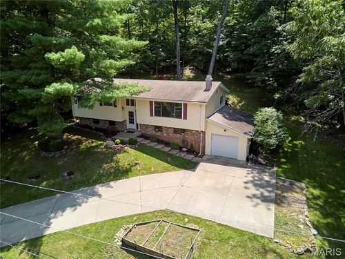 313 Denby Ln, Lake Sherwood, MO, 63357-1400 | Card Image