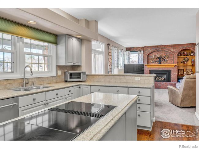 664 Manorwood Ln, House other with 4 bedrooms, 3 bathrooms and 3 parking in Louisville CO | Image 9