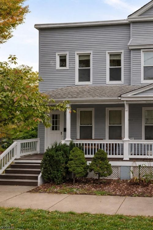 17 Cleveland St, Morristown, NJ, 07960-3808 | Card Image