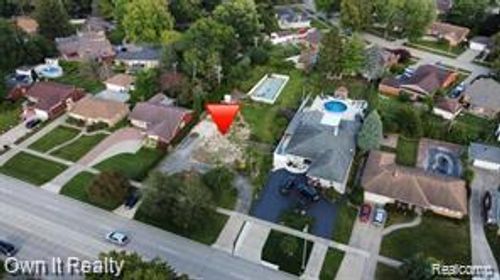 17517 Outer Dr, Dearborn Heights, MI, 48127-2570 | Card Image