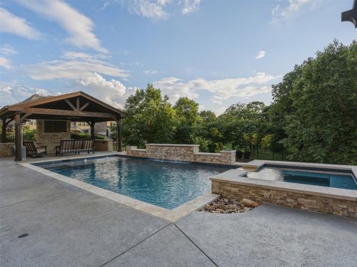 1221 Falcon Dr, Grapevine, TX, 76051-1117 | Card Image