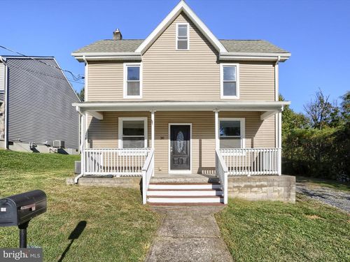 30 E Pine St, ENOLA, PA, 17025-2827 | Card Image