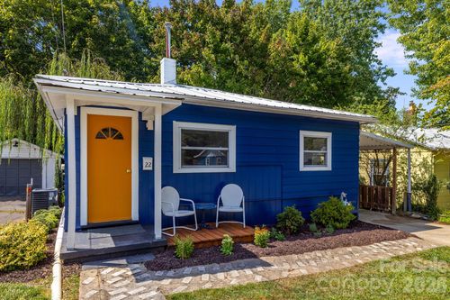 22 Jarrett St, Asheville, NC, 28806-3440 | Card Image