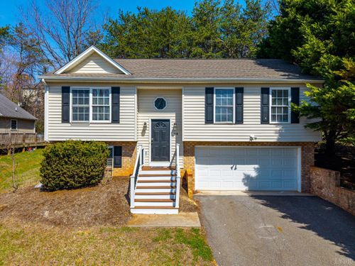340 Blackhawke Dr, Lynchburg, VA, 24502-4968 | Card Image