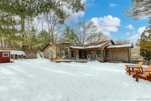 4 Hilltop Pl, Monsey, NY, 10952-2403 | Card Image