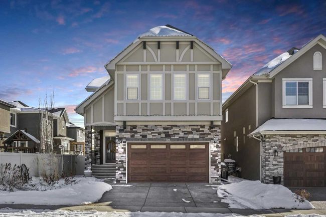 191 West Grove Way Sw, Home with 4 bedrooms, 2 bathrooms and 4 parking in Calgary AB | Image 2