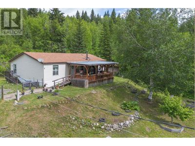 2965 Buffalo Springs Rd, House other with 3 bedrooms, 2 bathrooms and 3 parking in Louis Creek BC | Image 2