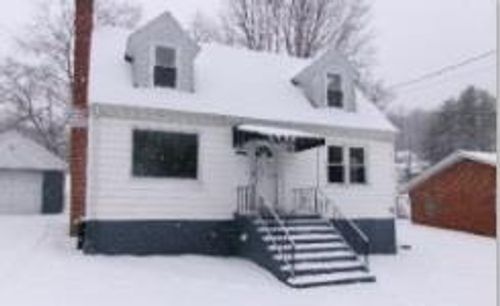 2804 Grassy Branch Rd, Bluefield, WV, 24701-5141 | Card Image