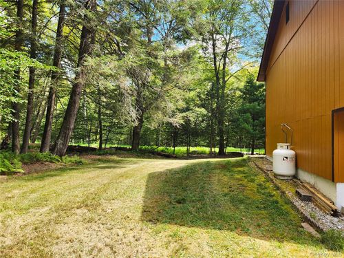 19 Gina Ln, Smallwood, NY, 12778-7012 | Card Image