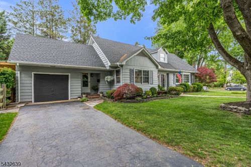 717 Hawthorne Ave, Bound Brook, NJ, 08805-1537 | Card Image
