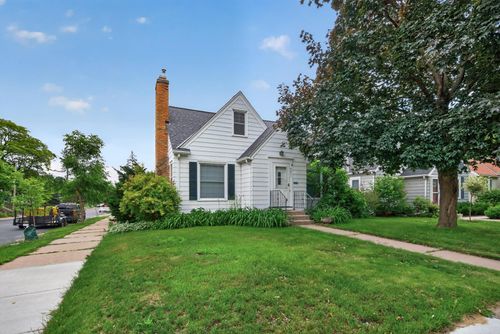 5501 40th Ave S, Minneapolis, MN, 55417-2214 | Card Image