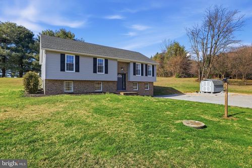 339 Lay Rd, DELTA, PA, 17314-8516 | Card Image