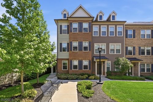 1 Braeburn Ct, Livingston, NJ, 07039-5708 | Card Image