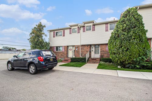 1748 13 Mile Rd, Madison Heights, MI, 48071-1538 | Card Image