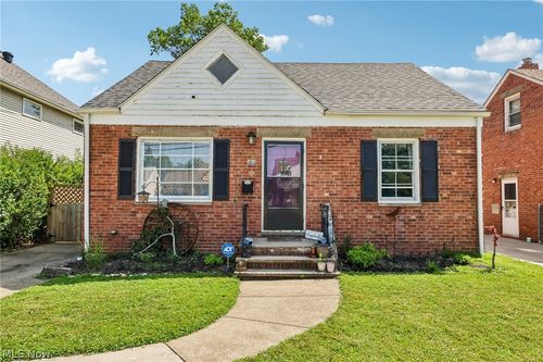 361 Lloyd Rd, Euclid, OH, 44132-1360 | Card Image