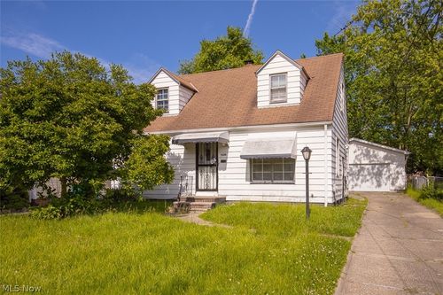 5219 Henry Street, Maple Heights, OH, 44137 | Card Image