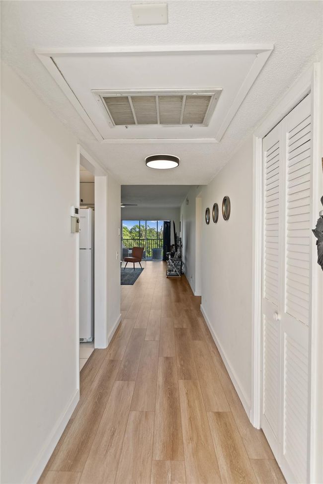 APT-403 - 3000 N Palm Aire Dr, Condo with 2 bedrooms, 2 bathrooms and null parking in Pompano Beach FL | Image 10