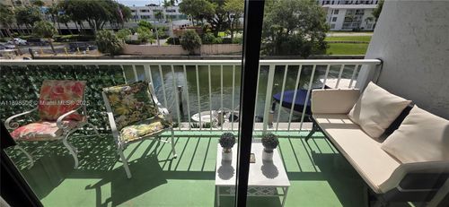 apt-310-1650 Ne 115th St, North Miami, FL, 33181-3100 | Card Image