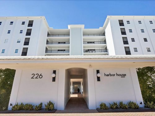 apt-44-226 Golden Gate Pt, SARASOTA, FL, 34236-6618 | Card Image