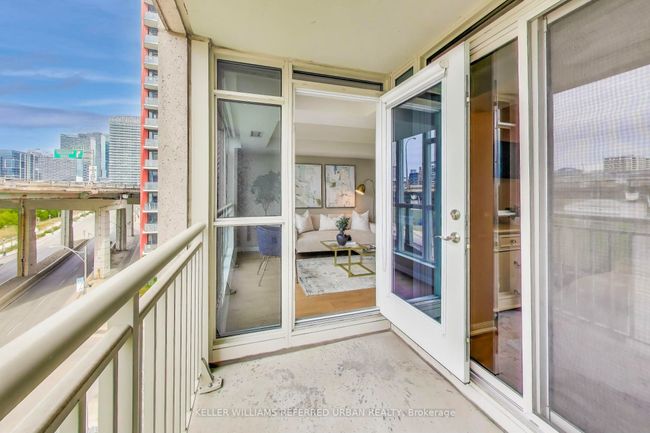 826 - 35 Bastion St, Condo with 1 bedrooms, 1 bathrooms and 1 parking in Toronto ON | Image 15