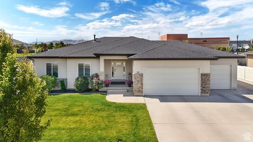 32 S 2560 E, Spanish Fork, UT, 84660-6195 | Card Image