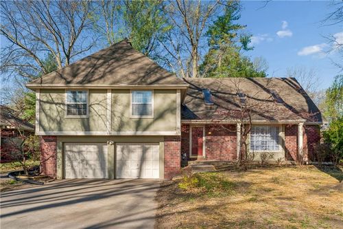 5124 Spring Ave, Kansas City, MO, 64133-2667 | Card Image